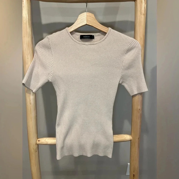 ✨ZESICA Short Sleeve Crewneck Shirt Ribbed Knit Slim Fit medium cream - Picture 2 of 6
